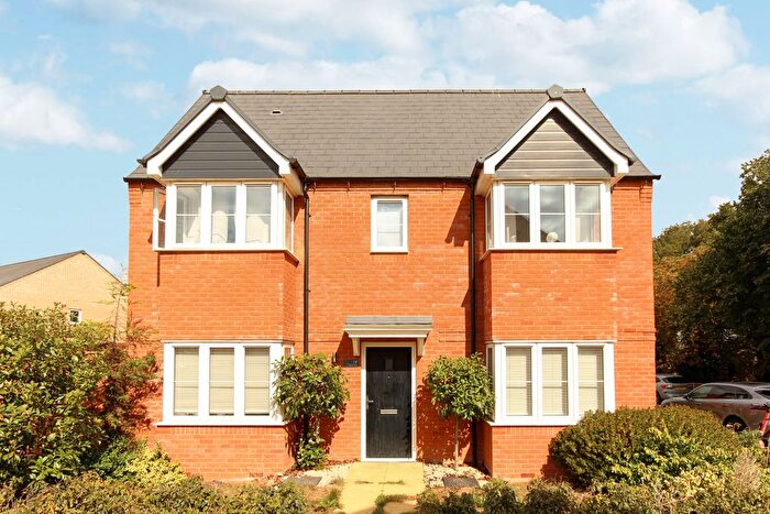 3 Bedroom Semi-Detached House To Rent In Sulgrave Way, Wellingborough, NN8