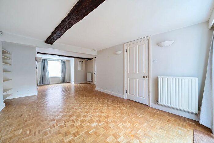 5 Bedroom Terraced House To Rent In Canon Street, Winchester, SO23