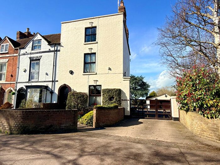 3 Bedroom Terraced House For Sale In Abbey Terrace, Tewkesbury, GL20