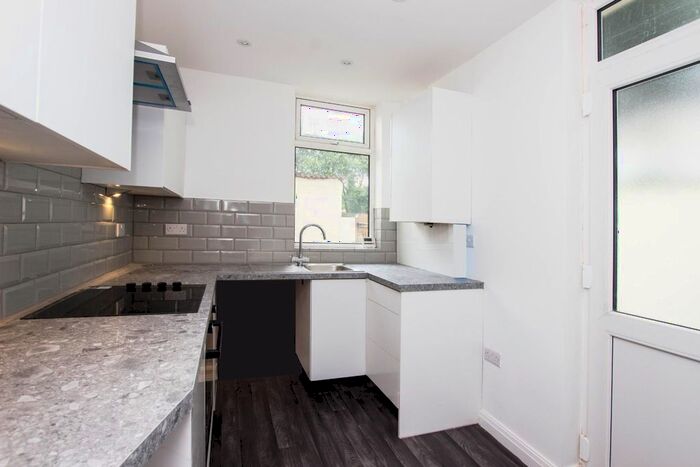 3 Bedroom Terraced House To Rent In Queen Victoria Street, Blackburn, BB2