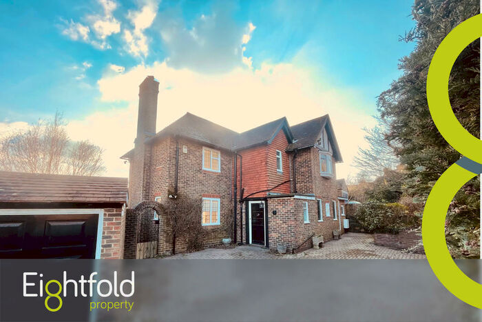 3 Bedroom Detached House To Rent In Houndean Rise, Lewes, BN7