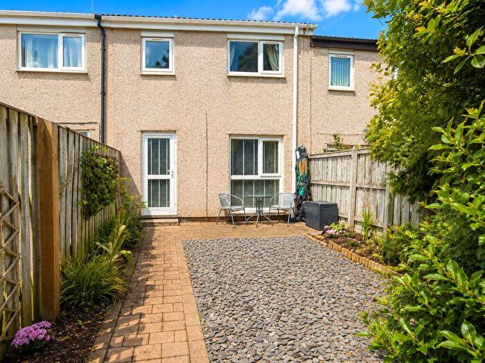 3 Bedroom Terraced House For Sale In Inleborough Drive, Ryton, NE40