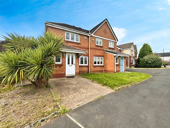 3 Bedroom Semi-Detached House To Rent In Earhart Close, Skelmersdale, Lancashire, WN8