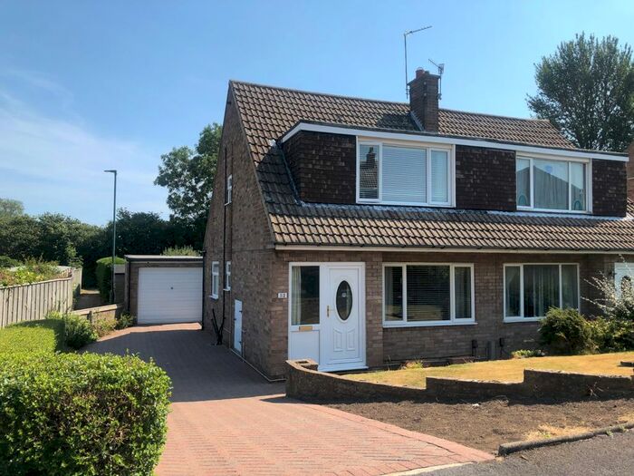 3 Bedroom Semi-Detached House For Sale In Baysdale Close, Guisborough, North Yorkshire, TS14