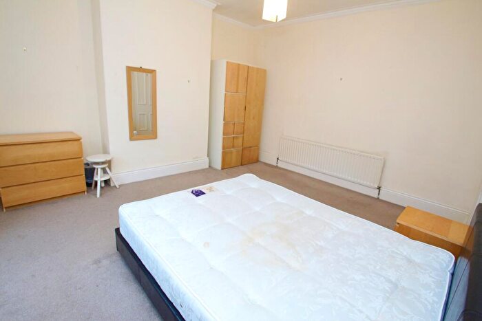2 Bedroom Apartment To Rent In Ashleigh Grove, Jesmond, NE2