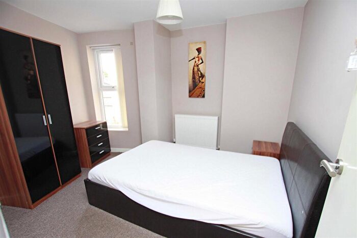 5 Bedroom Terraced House To Rent In Sea View Road, Parkstone, Poole, BH12