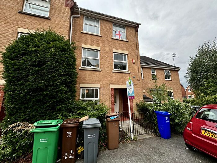 4 Bedroom Town House To Rent In New Barns Avenue, Manchester, M21