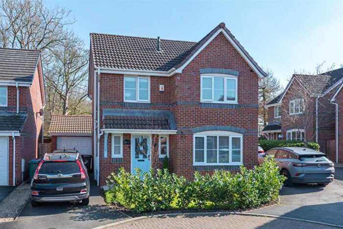 3 Bedroom Detached House For Sale In Nab Wood Drive, Chorley, PR7