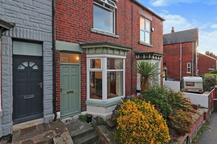 3 Bedroom Terraced House To Rent In Norton Lees Road, Sheffield, South Yorkshire, S8