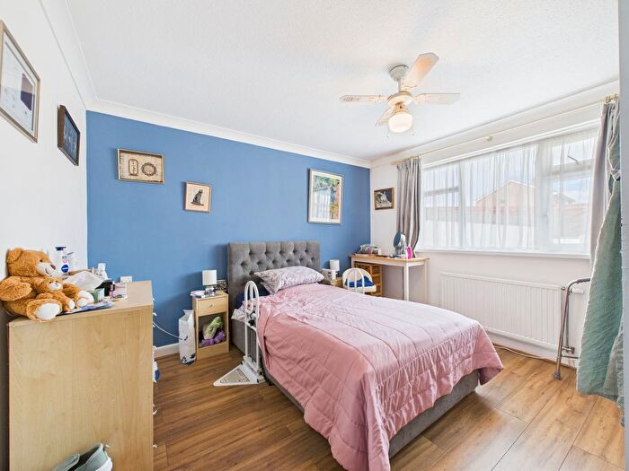 2 Bedroom Semi-detached Bungalow For Sale In Greenlands Avenue, Paignton, TQ3
