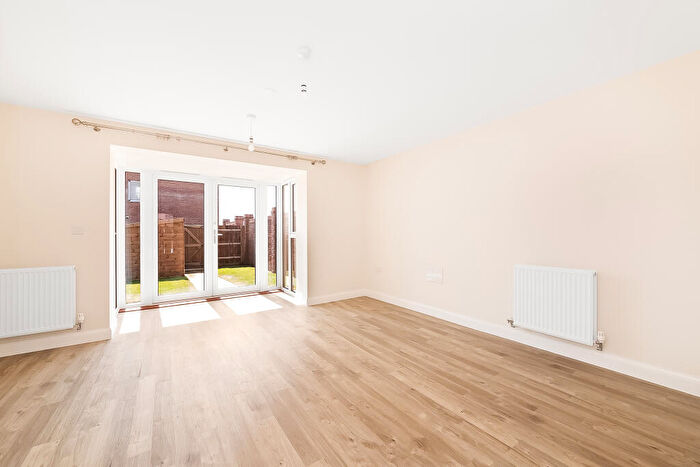 4 Bedroom House To Rent In Nature Road, North Cambridge, Arbury, CB3