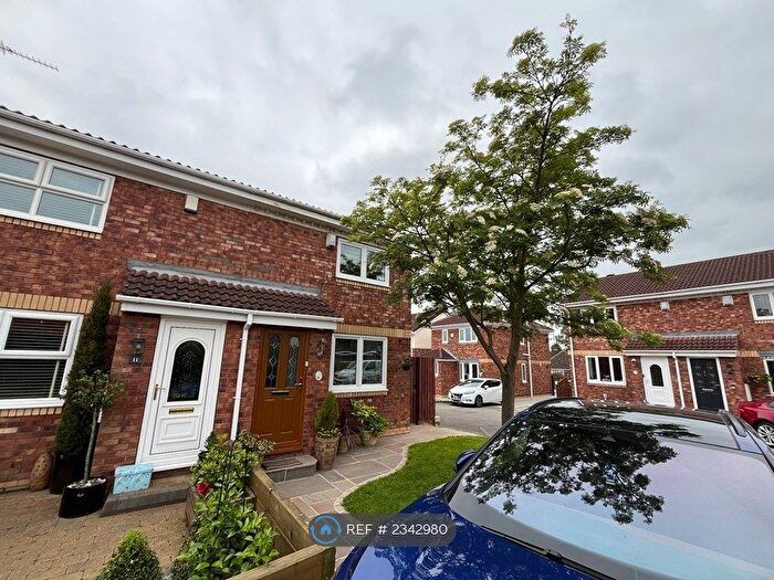 3 Bedroom Semi-Detached House To Rent In Mountfields Walk, South Kirkby, Pontefract, WF9