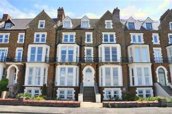 1 Bedroom Flat To Rent In Cliff Parade - Hunstanton, PE36