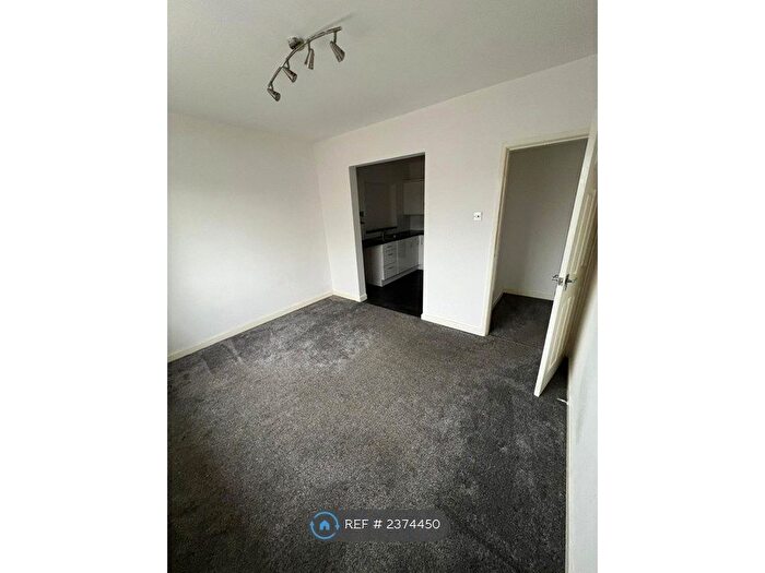 1 Bedroom Flat To Rent In Manchester House, Carcroft, Doncaster, DN6