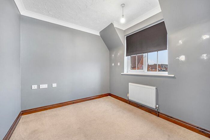 3 Bedroom End Of Terrace House For Sale In Chamomile Way, Spalding, PE11