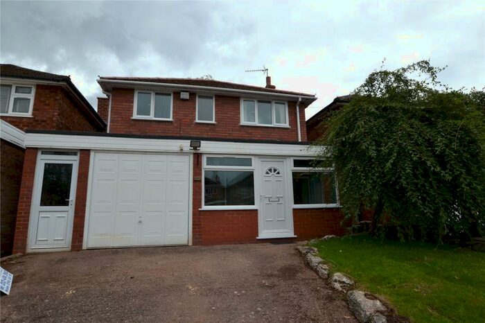 3 Bedroom Detached House To Rent In Rowney Croft, Birmingham, West Midlands, B28