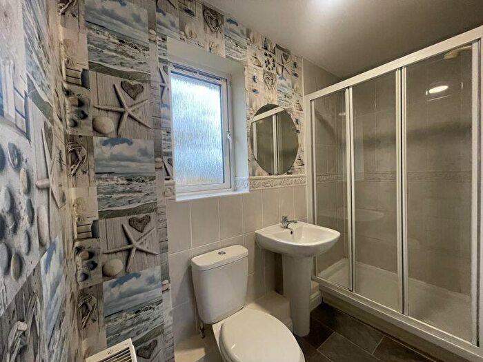 2 Bedroom Coach House For Sale In Biddiblack Way, Bideford, EX39