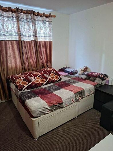 1 Bedroom Flat To Rent In Elmer Gardens, Rainham, RM13