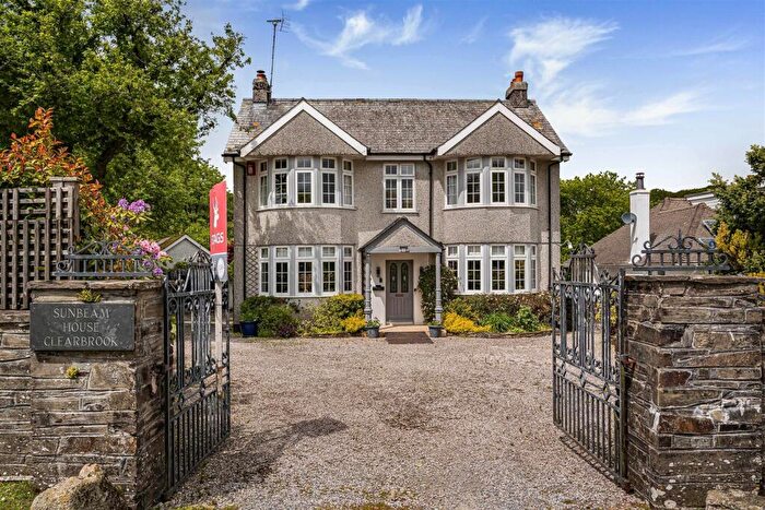 5 Bedroom Detached House For Sale In Clearbrook, Yelverton - Adjacent To Open Moorland, PL20