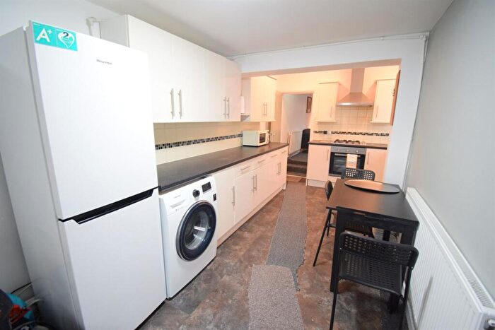 1 Bedroom Terraced House To Rent In A Whitchurch Road, Cardiff, CF14