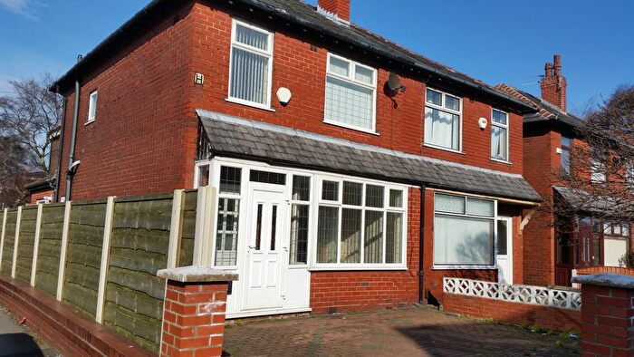 3 Bedroom Semi-Detached House To Rent In King Street, Farnworth, Bolton, BL4