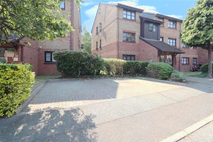 1 Bedroom Flat For Sale In Kenwyn Road, Dartford, Kent, DA1