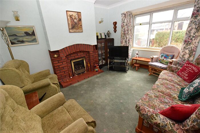 3 Bedroom Bungalow For Sale In Planetrees, Bayton Lane, Yeadon, Leeds, West Yorkshire, LS19