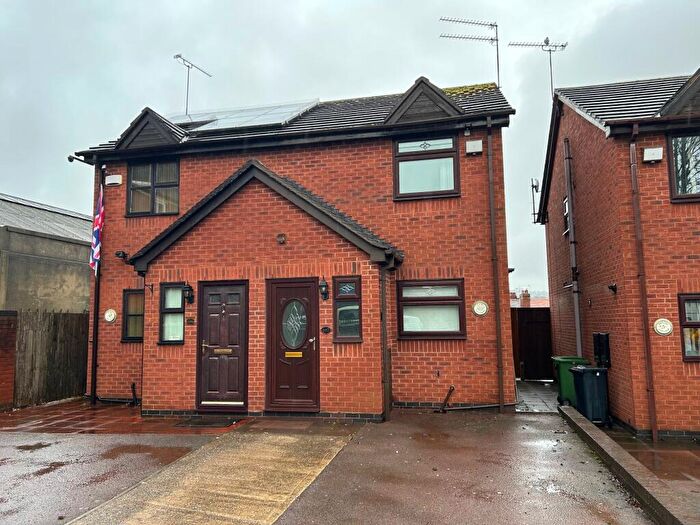 2 Bedroom House To Rent In Cinder Bank, Netherton, Dudley, West Midlands, DY2