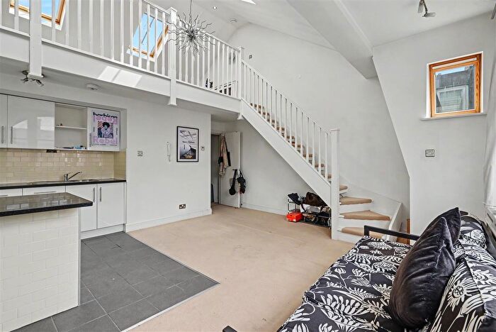 1 Bedroom Flat To Rent In St John's Wood High Street, London, NW8