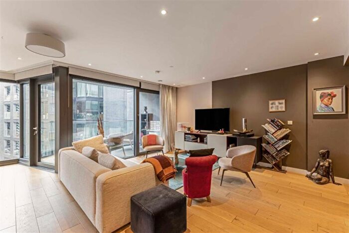 3 Bedroom Flat For Sale In Jasper Walk, Old Street, N1 - Photo 3