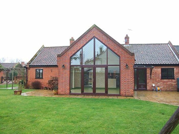 4 Bedroom Barn Conversion To Rent In Fritton, NR15
