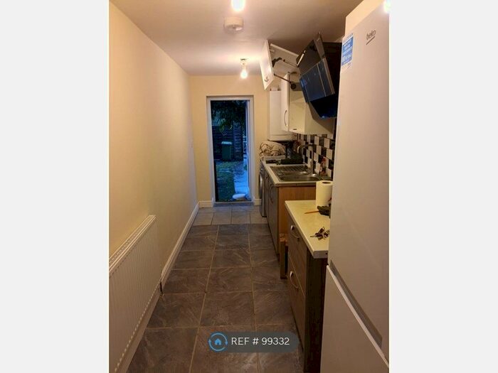 2 Bedroom Terraced House To Rent In Dunedin Way, Hayes, UB4