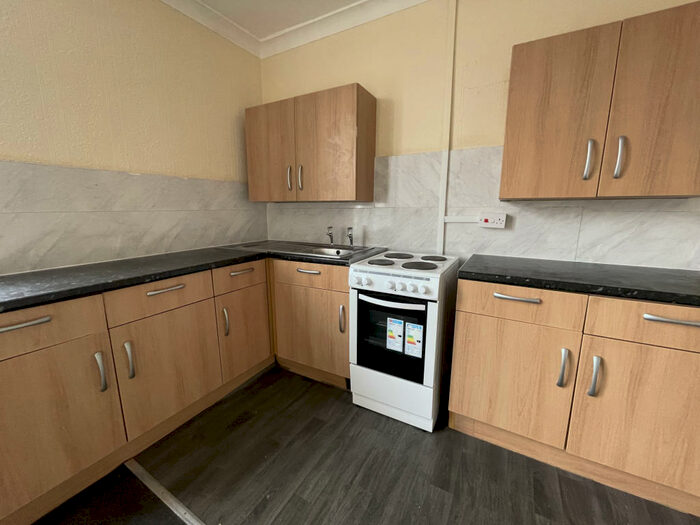1 Bedroom Flat To Rent In Nowell View, Flat B, Leeds, West Yorkshire, LS9