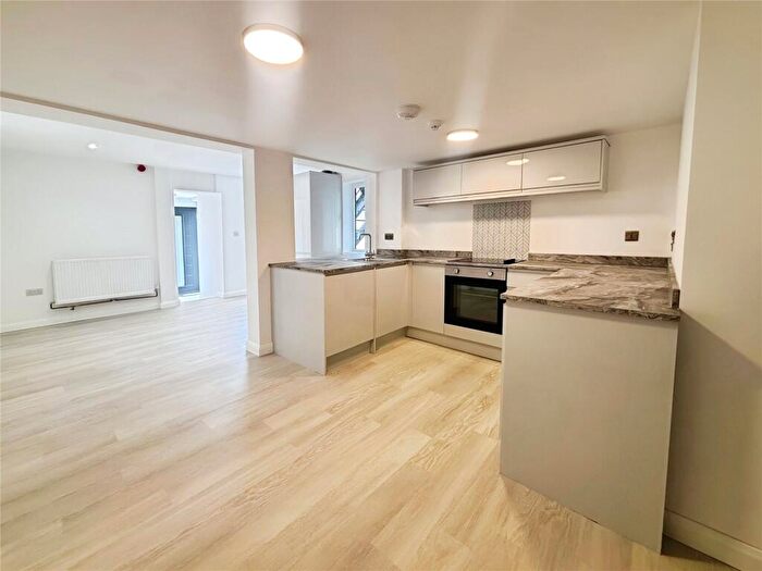 1 Bedroom Flat To Rent In Westcourt Street, Gillingham, Kent, ME7