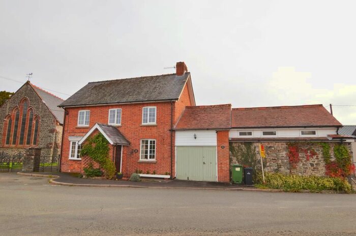 4 Bedroom Detached House For Sale In Old Post Office, Llanyre, LD1