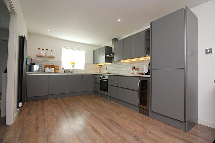 3 Bedroom End Of Terrace House For Sale In Angelica Avenue, Stotfold, Hitchin, SG5