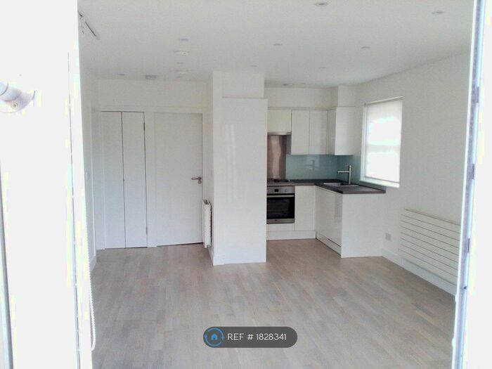 1 Bedroom Flat To Rent In Church Road, Mitcham, CR4