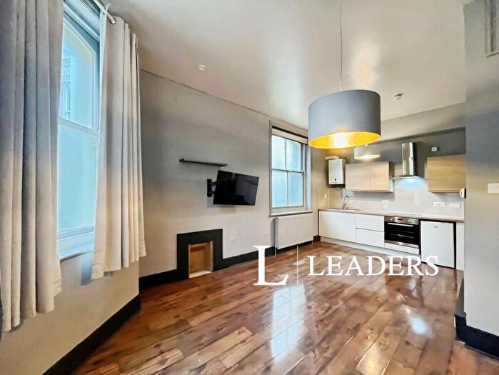 Studio To Rent In The Drive, Hove, East Sussex, BN3