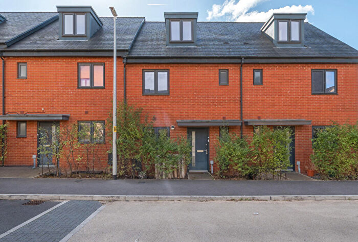 3 Bedroom Terraced House For Sale In Aspen Drive, Bristol, BS10