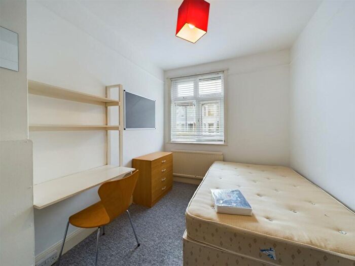 6 Bedroom Terraced House To Rent In Hollingbury Road, Brighton East Sussex, BN1