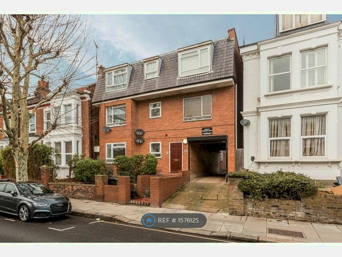 Studio To Rent In Sherriff Road, London, NW6