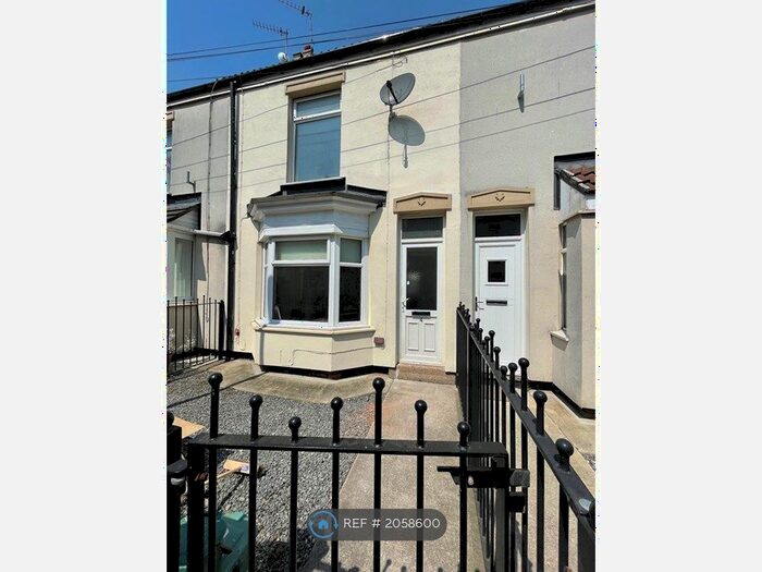 3 Bedroom Terraced House To Rent In Mables Villas, Hull, HU9