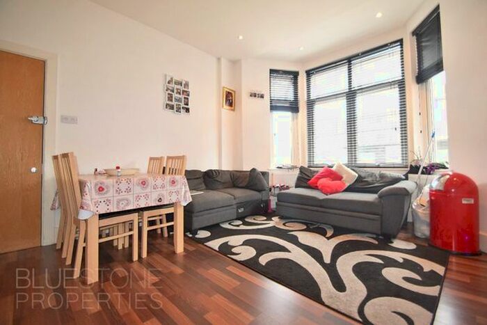 1 Bedroom Flat To Rent In Thornton Avenue, London, SW2