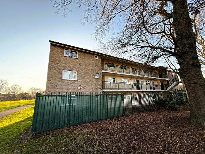 1 Bedroom Flat For Sale In Elm Close, Huntingdon, PE29