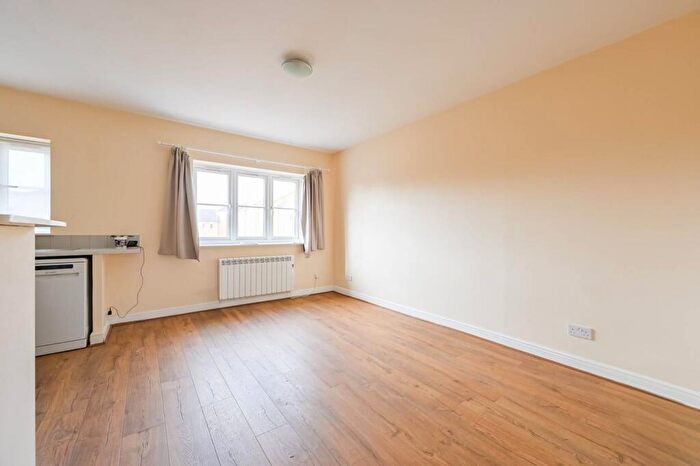 1 Bedroom Flat To Rent In Wheat Sheaf Close, Isle Of Dogs, London, E14