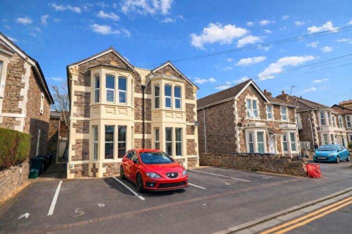 1 Bedroom Flat For Sale In Beaufort Road, Weston-super-Mare, BS23
