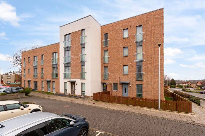 2 Bedroom Flat For Sale In / Philip Terrace, Edinburgh, EH16