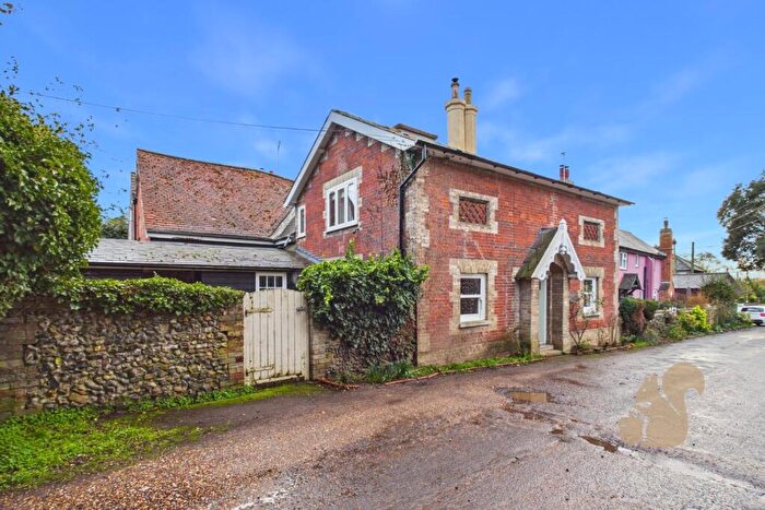 3 Bedroom Cottage For Sale In The Street, Fornham St. Martin, IP31