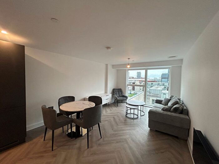 1 Bedroom Flat To Rent In Upper Gough Street, Birmingham, B1