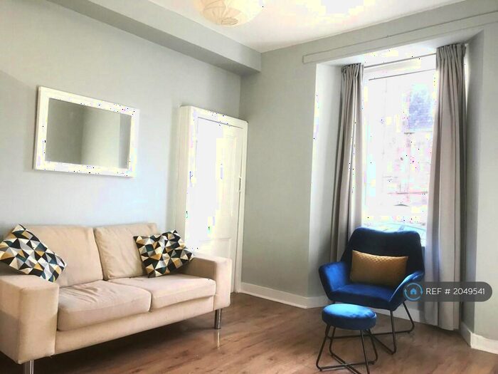 1 Bedroom Flat To Rent In Salmond Place, Edinburgh, EH7